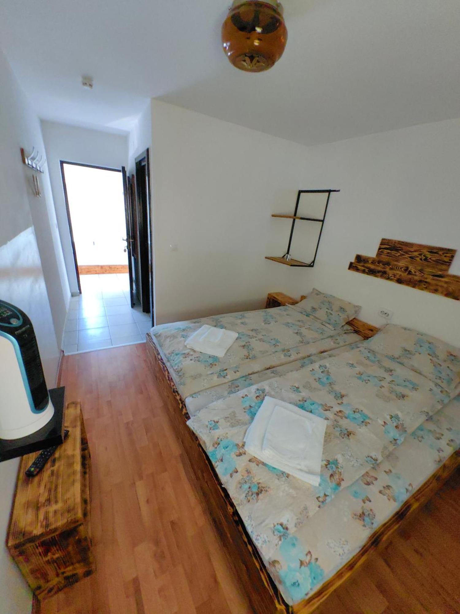 Appartement Casa Mateo à Topliţa Chambre photo